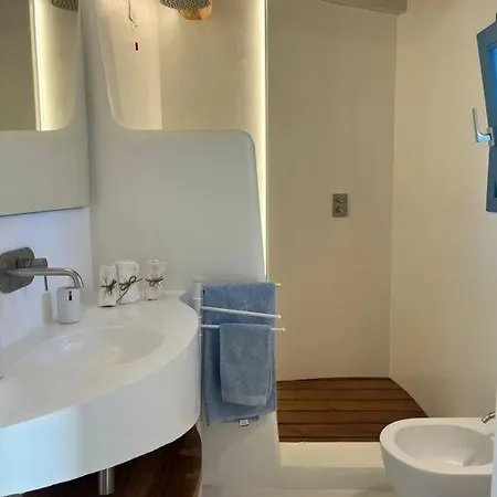 Newly Renovated Traditional Sardinian Dwelling Сasa de vacaciones