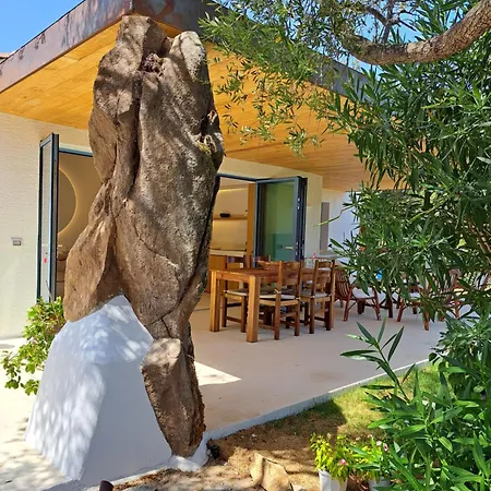 펜션 Newly Renovated Traditional Sardinian Dwelling *