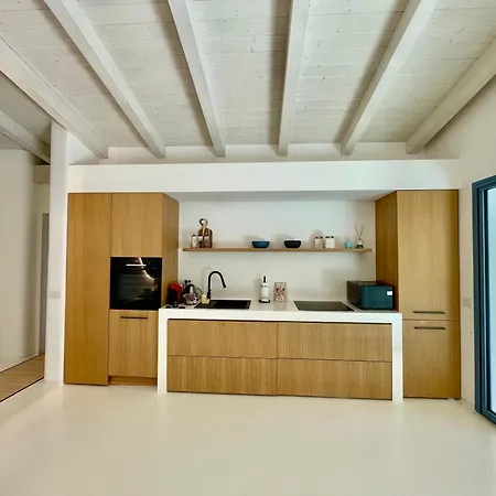 Newly Renovated Traditional Sardinian Dwelling 펜션 *