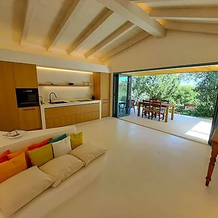 Newly Renovated Traditional Sardinian Dwelling Prázdninový dům Porto Rotondo