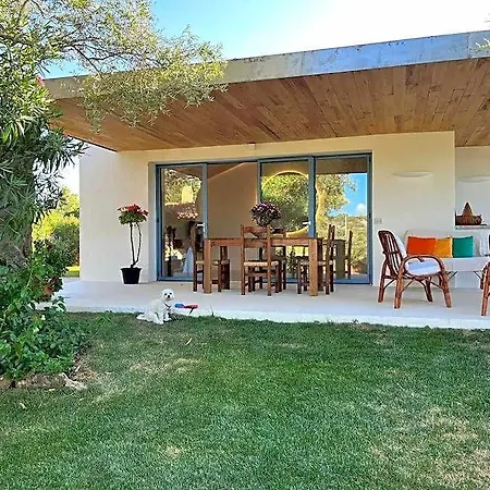 Newly Renovated Traditional Sardinian Dwelling Prázdninový dům *