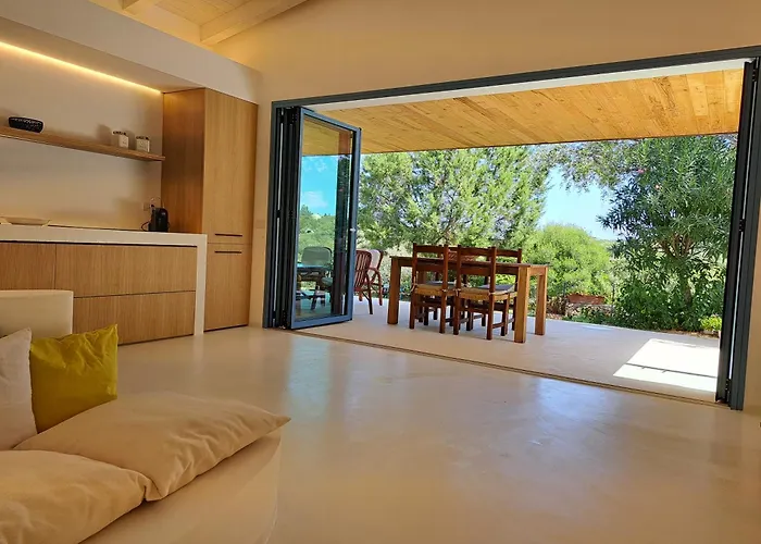 Newly Renovated Traditional Sardinian Dwelling Casa de Férias Porto Rotondo